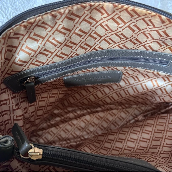 Tignanello 3 tone natural leather shoulder bag removable strap multi-pocket 💕 - Picture 10 of 11